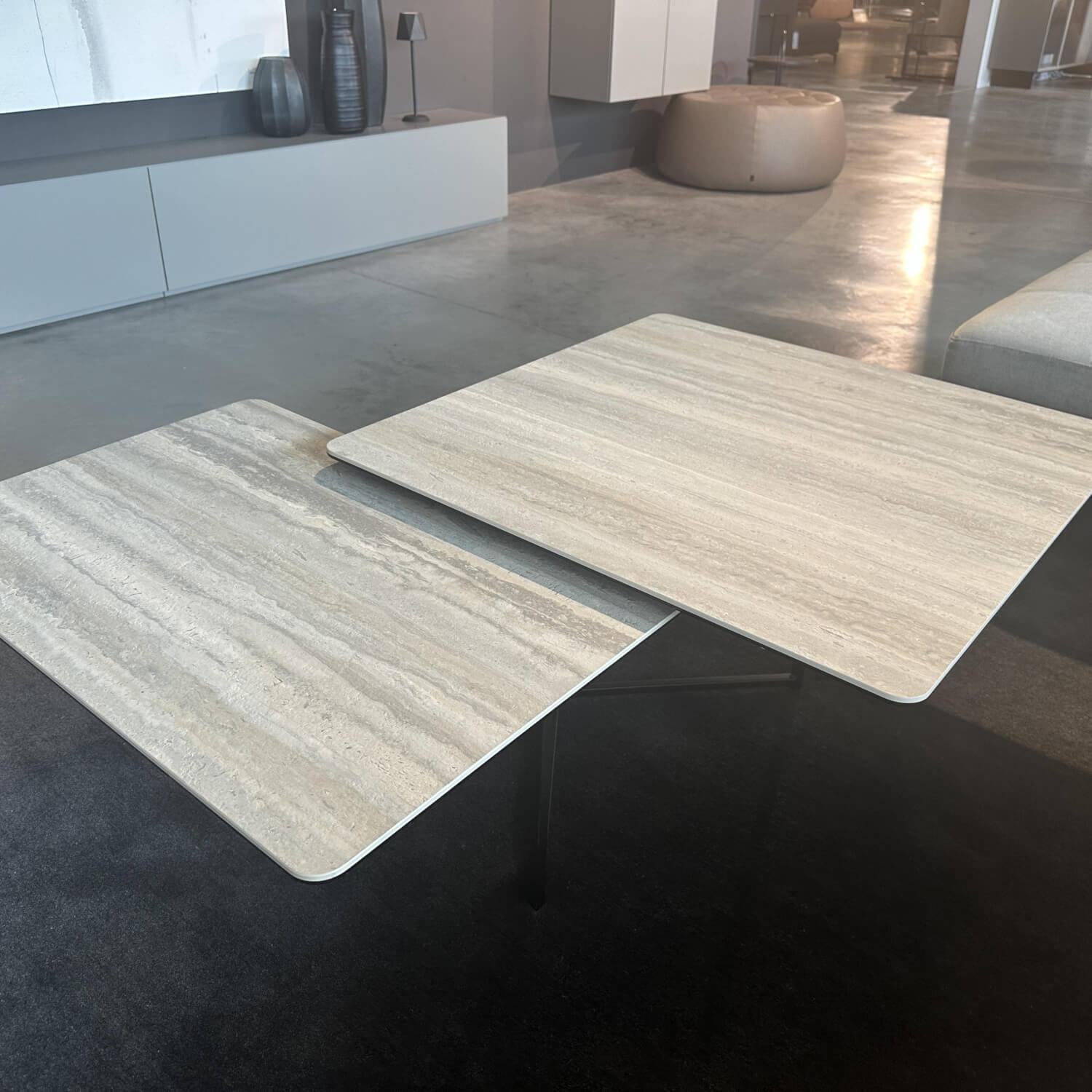 Contur - Couchtisch Cena C Platte Keramik Tarvertino Geädert Matt Grau Gestell Lack Manganese 2525 Grau Mit Schwenkbarer Platte - 4