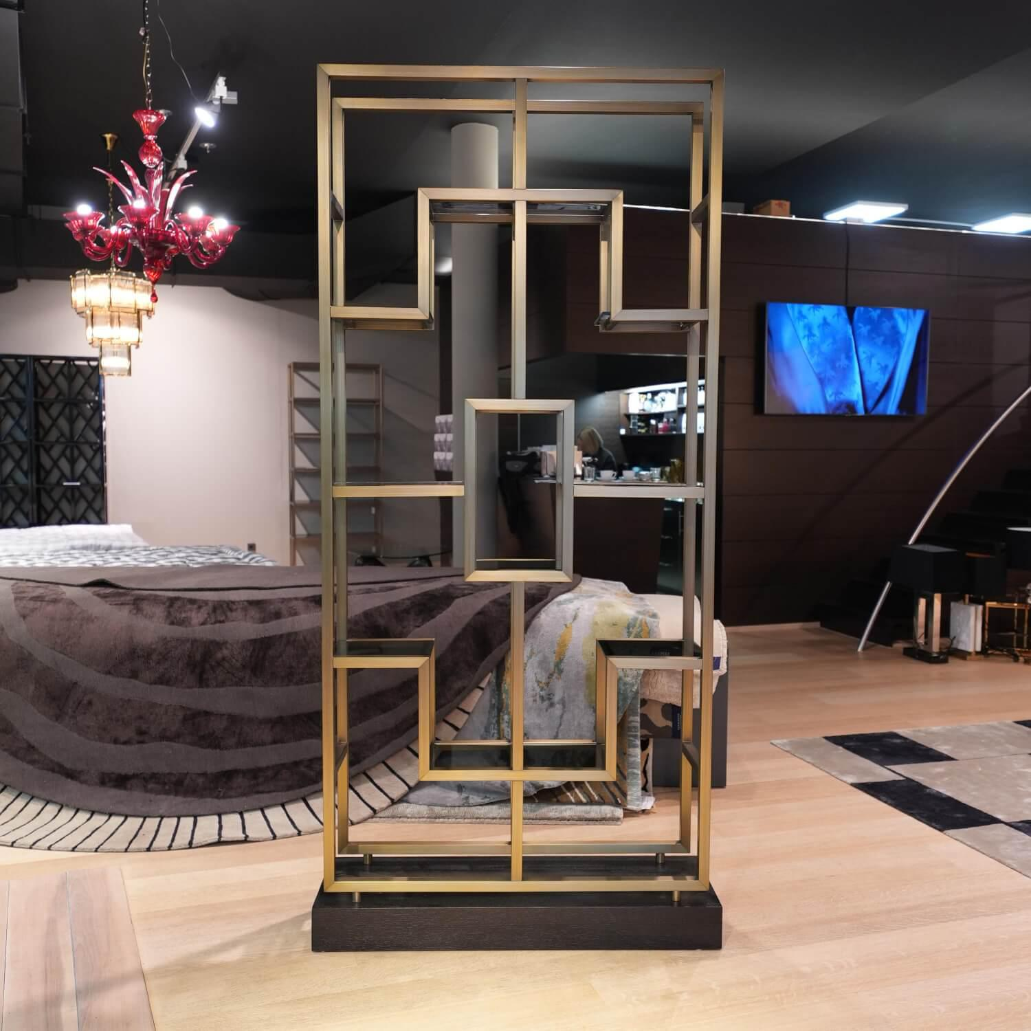 Eichholtz - Regal Lagonda Mit Gebürstetem Messing Finish Fuß Eichenfurnier Inklusive Glasplatten - 2