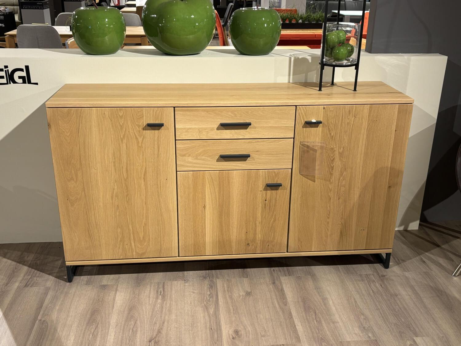 Wimmer - Sideboard Filia Rustikale Asteiche Bianco Griffe Metall RAL 7021 Schwarzgrau - 4