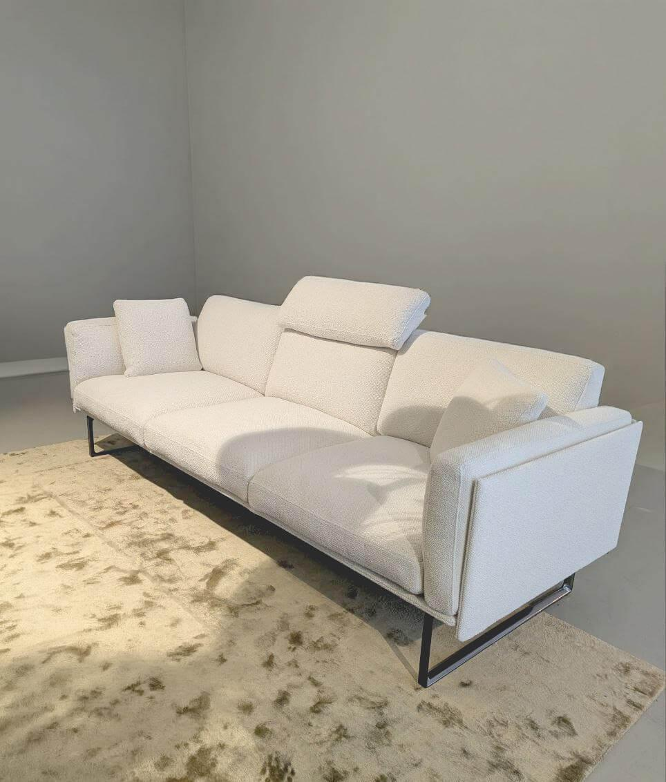 Cassina - Sofa 8 Dreisitzer Stoff Tess Look Bianco Weiß Gestell Canna Fucile mit 2 Daunenkissen und Kopfstütze - 6