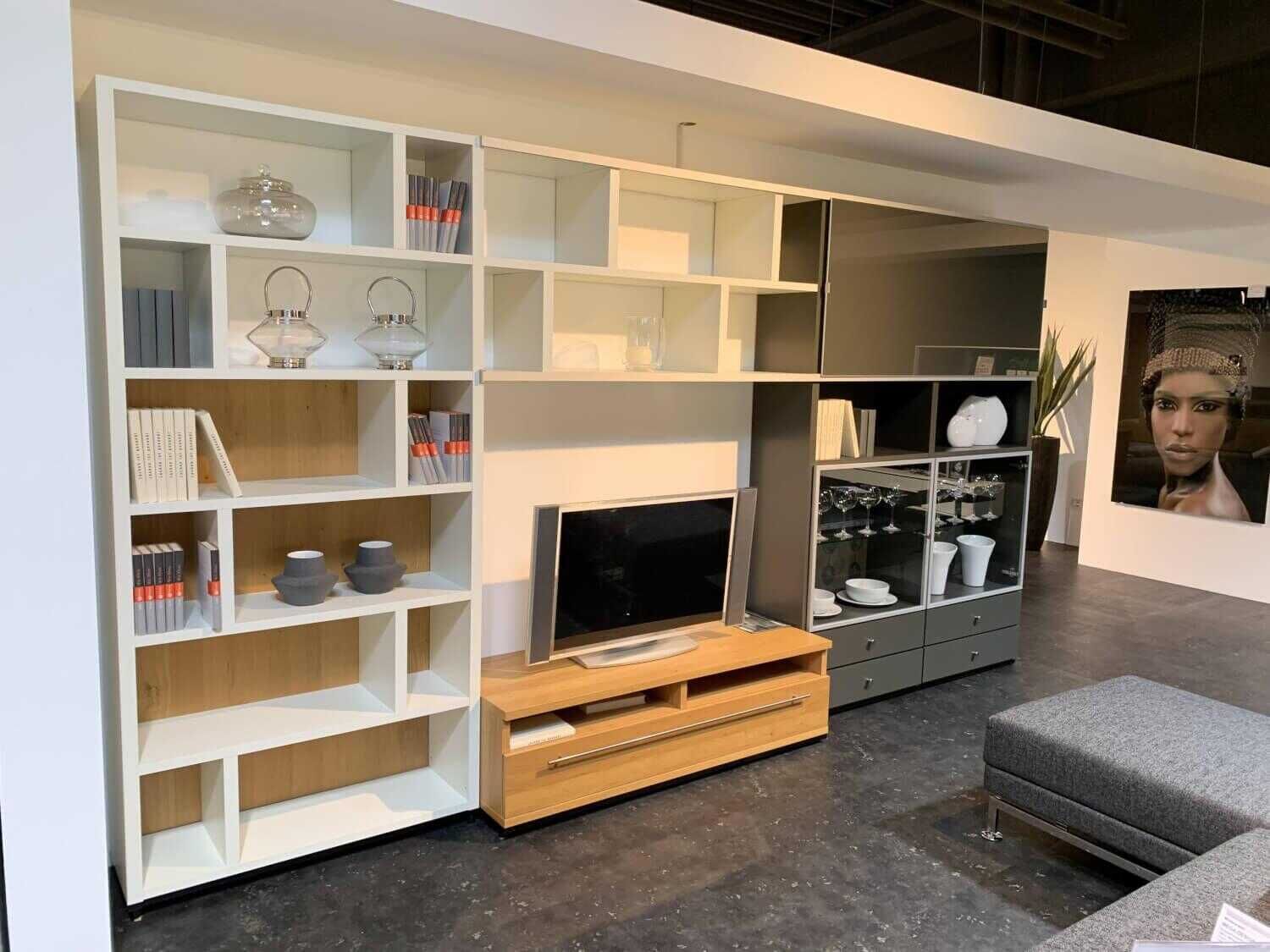 Hülsta - Wohnwand Mega Design Lack Hochglanz Grau Weiß - 2