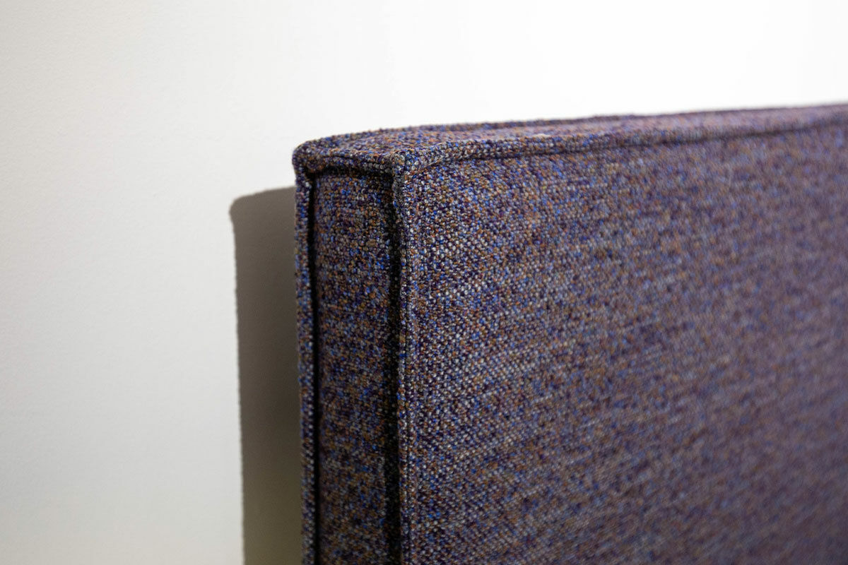 Treca Interiors - Boxspringbett Fine Stoff Passion Blau Füße Cube Wenge mit 2 Obermatratzen - 5