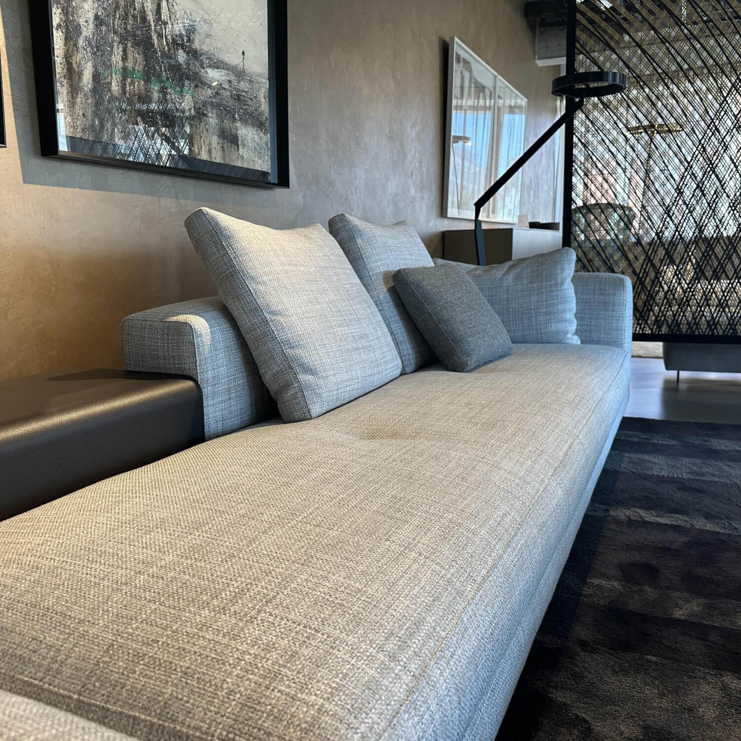 Minotti - Polstergruppe Connery Stoff Double 02 Ghiaccio Grau Ablage Leder Aspen Schwarz Mit Kissen - 4