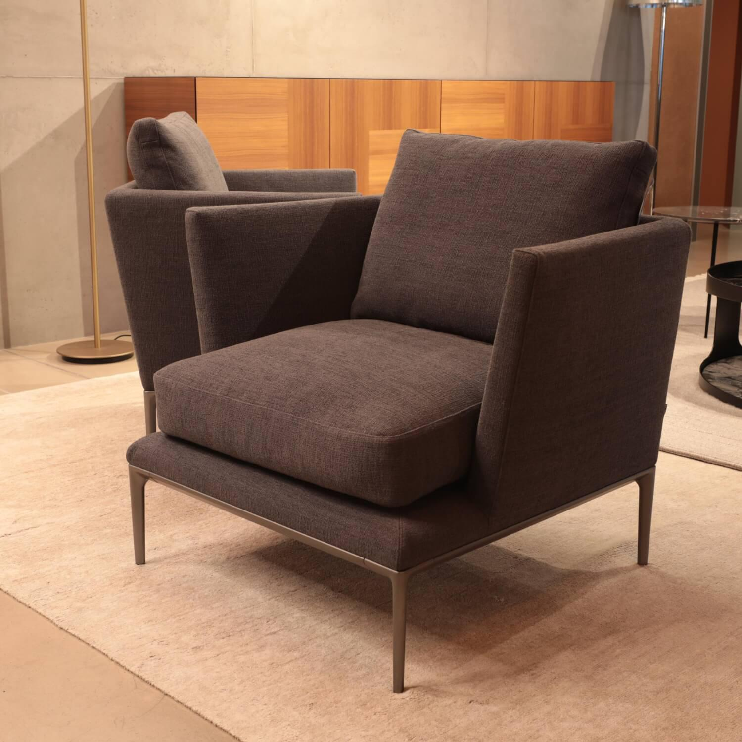 B&B Italia - 2er Set Sessel Atoll AT84 Stoff Sara Anthrazit 2625153 Gestell Hartzinn Lackiert 0259V - 2