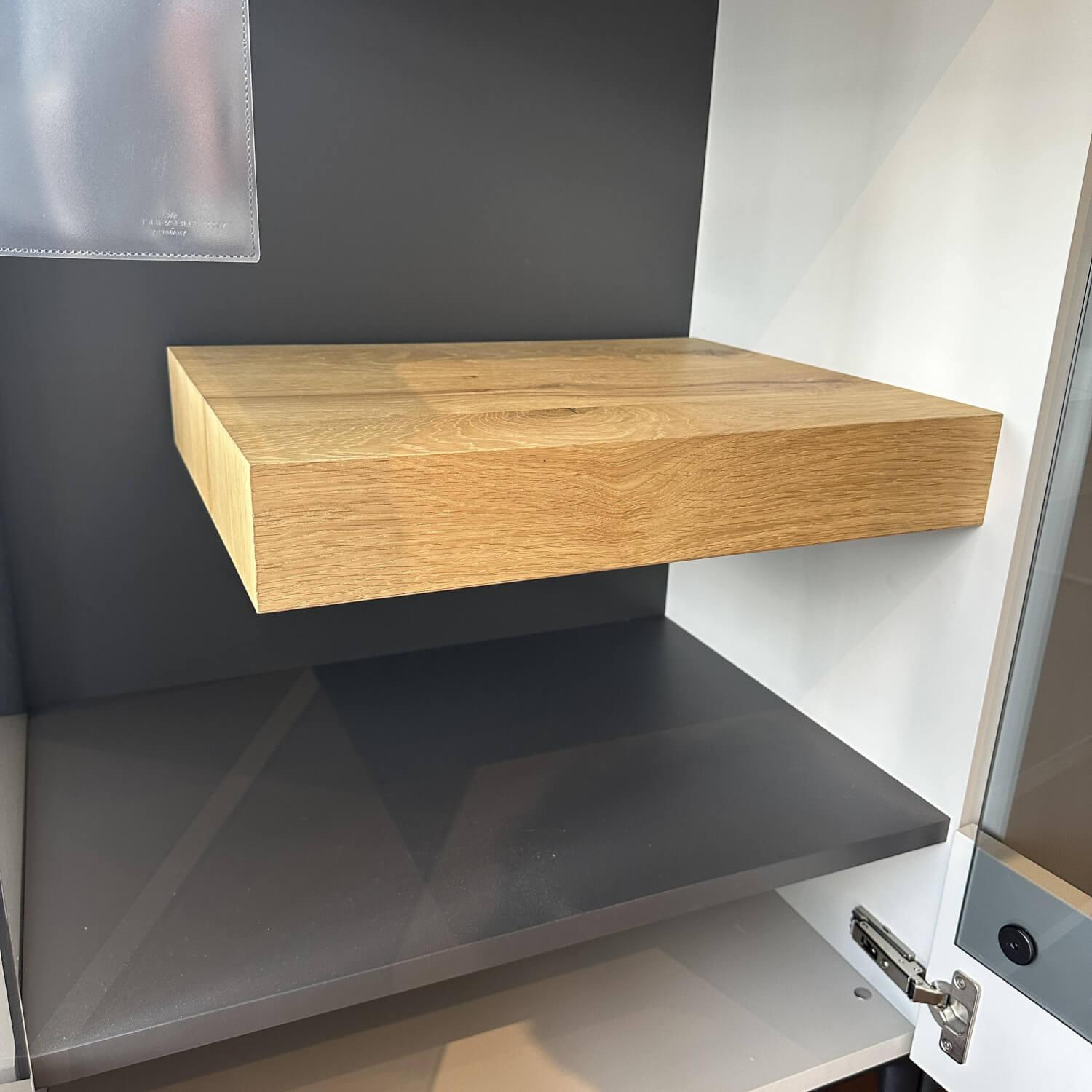 Loddenkemper - Highboard Minos Holz Furnier Mit Glaseinsatz Kristallgrau Grau Füße Schwarz Balken In Absetzung Rechts - 6