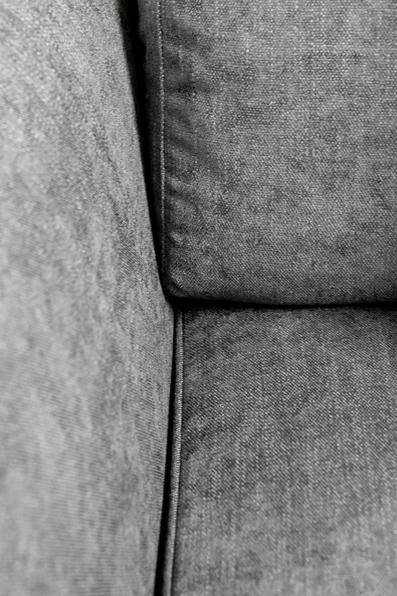 Sofa Davis 220 Stoff Pastello 11 Grigio Cat. Super Grau Gestell Metall Schwarz Verchromt