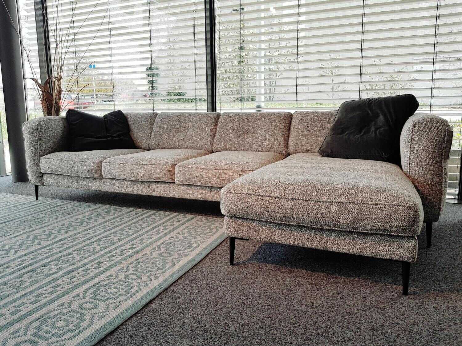 Raum.Freunde - Ecksofa Mikkel Stoff Varese 0173 Gravel grey PG 5 Füße Metall Schwarz - 2