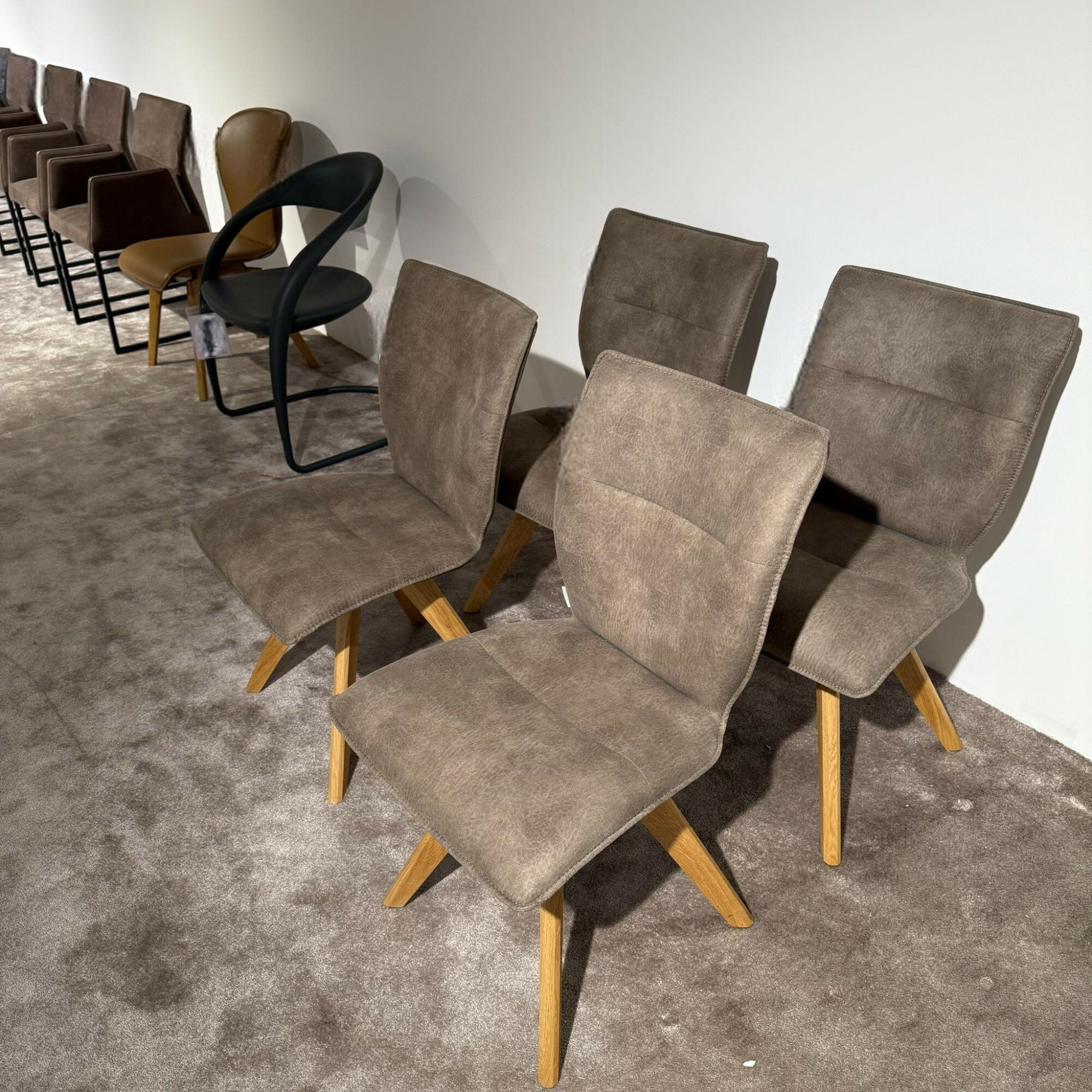 Niehoff - 4er Set Stuhl Natura Stoff Microfaser Aberdeen Stone Grau Kreuzfußgestell Eiche - 3