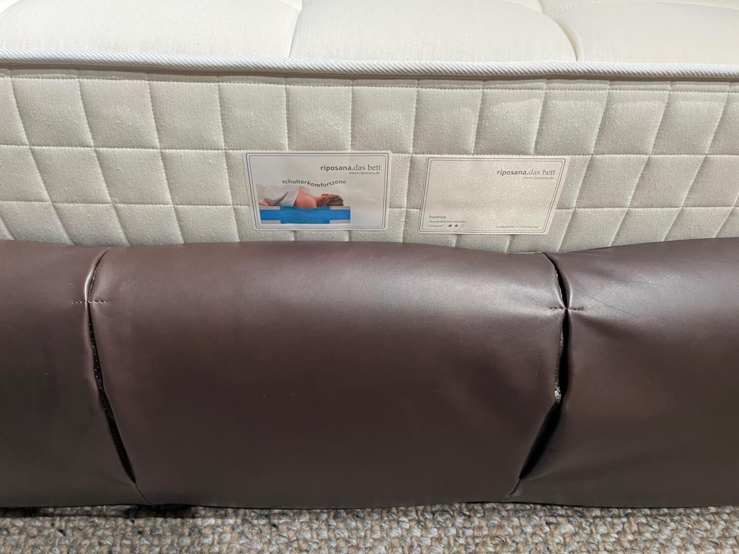 B&B Italia - Bett Tufty Time Leder 1228350 Kora Dunkelbraun Füße Eiche Natur Inklusiv Matratze und Lattenrost - 3