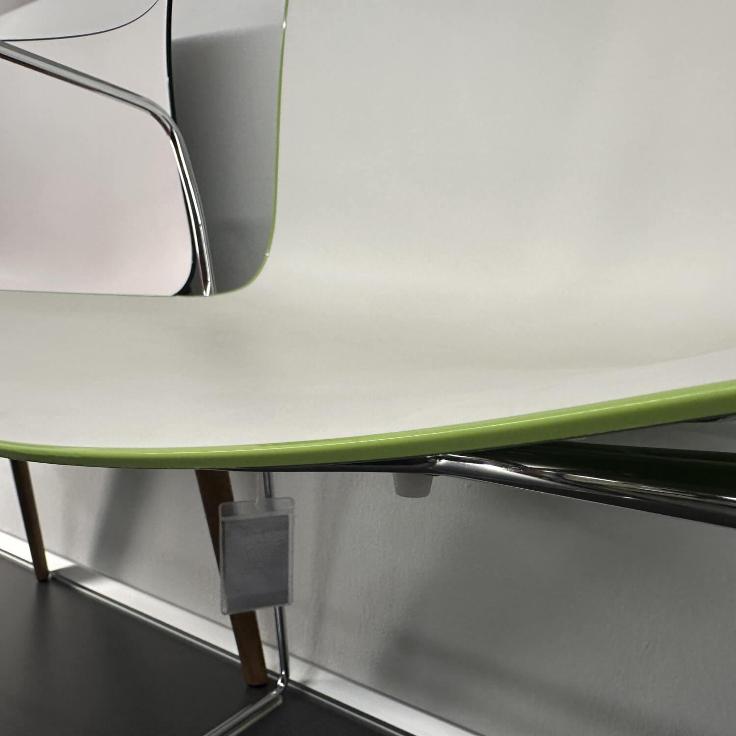 Arper - Armlehnstuhl Catifa 46 Schale Kunststoff Innen Weiß Außen Grün Gestell Metall Verchromt - 4