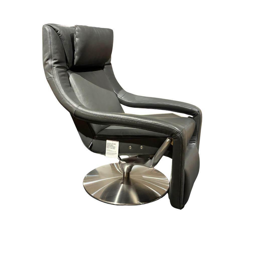 Koinor - Sessel Yoko No 5 Leder C-Classic Pepper Schwarz Gestell Drehteller Nickel Silber Satiniert - 1