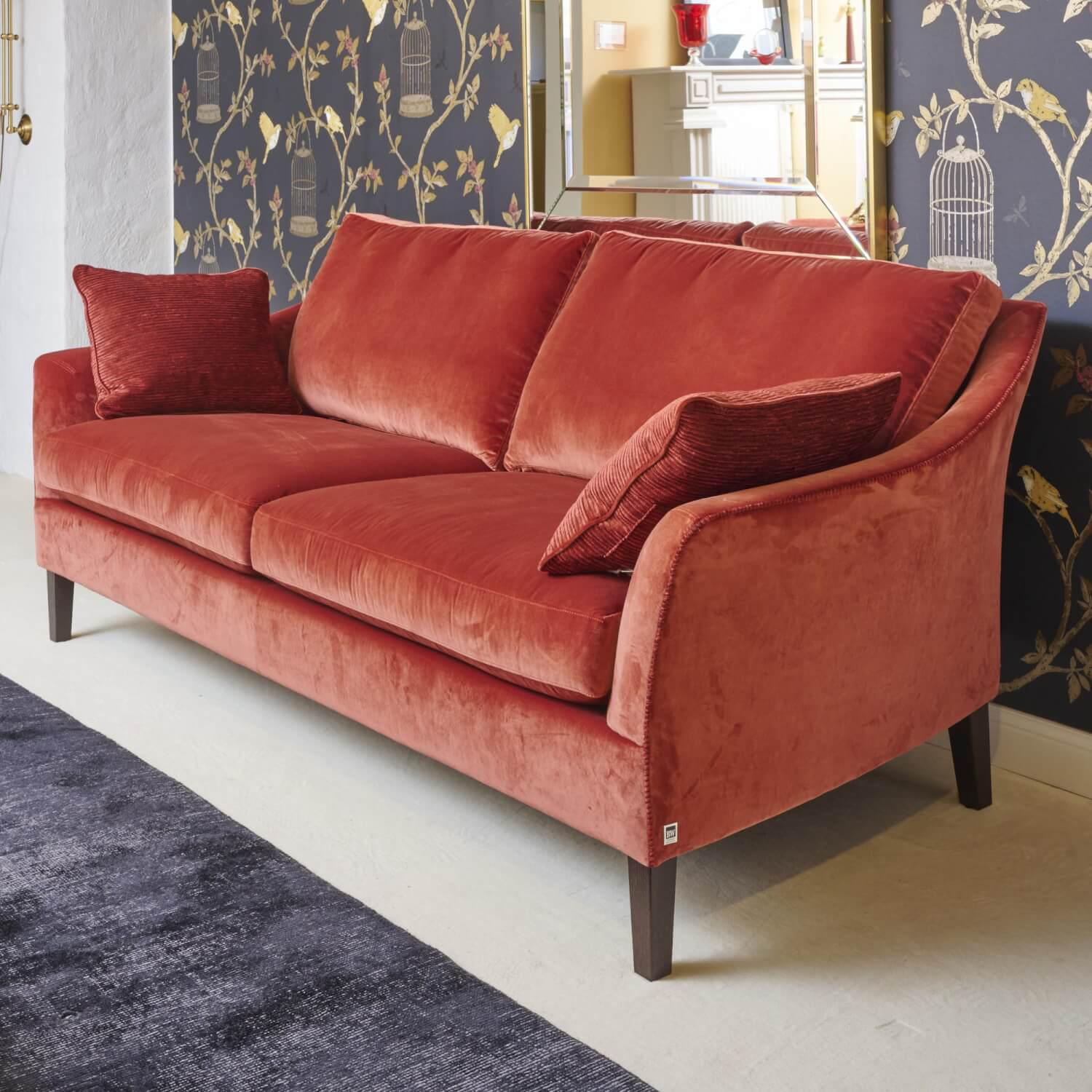 Bielefelder Werkstätten - Sofa Saloni 135 3001 Stoff City Velvet CA 7832 063 Mit Keder Füßen Schwarz Inklusive Kopfstütze Und Kissen - 7