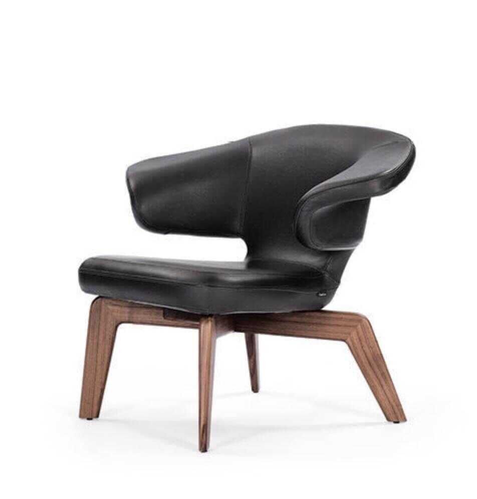 Lounge Chair Munich Leder Classic Anthrazit Gestell Nussbaum
