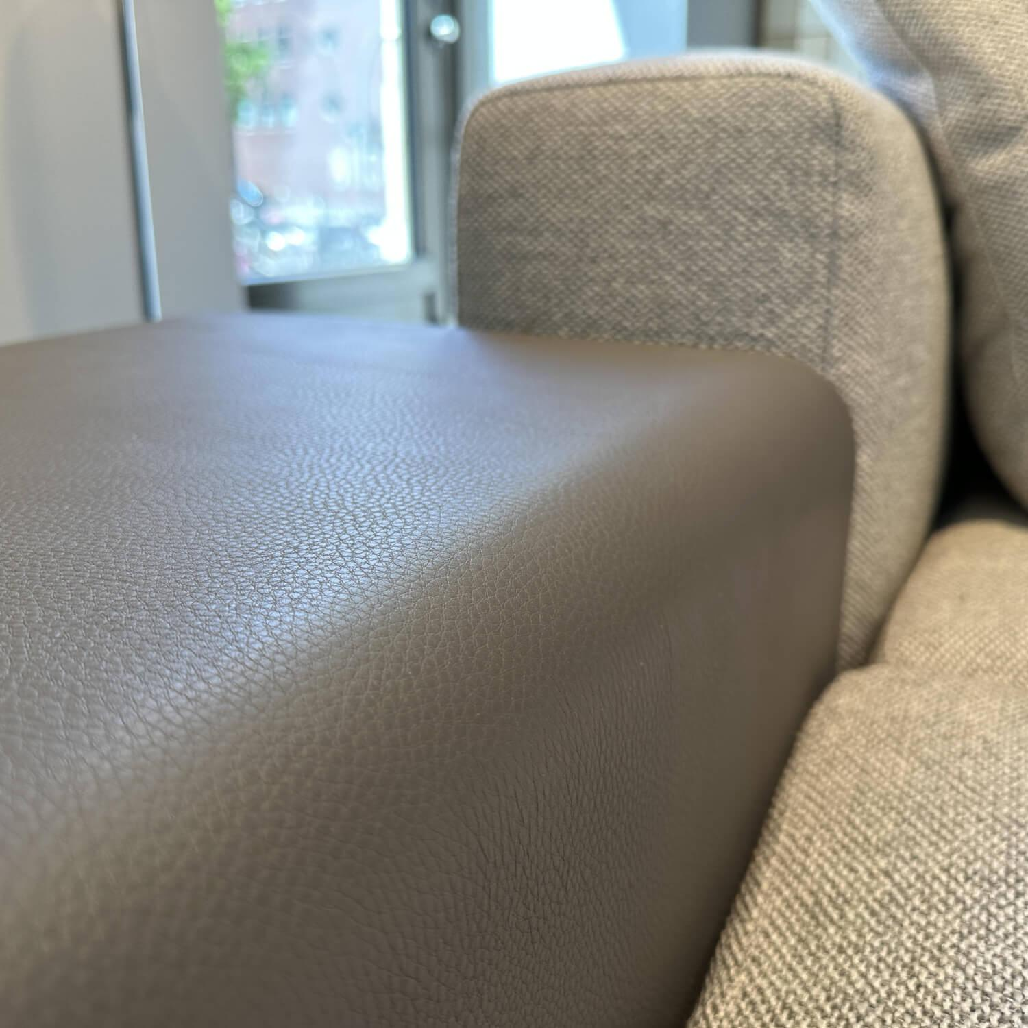 Minotti - Sofakombination Connery SB Stoff LOOP03 Grau Ghiaccio mit Kissen - 9