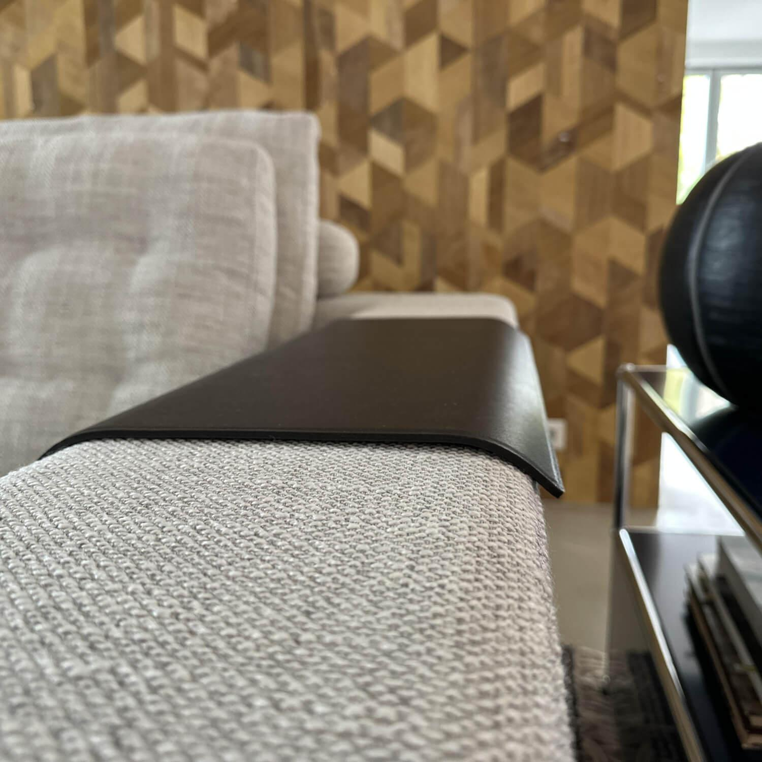 Vitra - Ecksofa Grand 3 Stoff 240 Corsaro Stone Melange Beige Füße Aluminium Poliert Inklusive Längliches Tablett Tray - 7