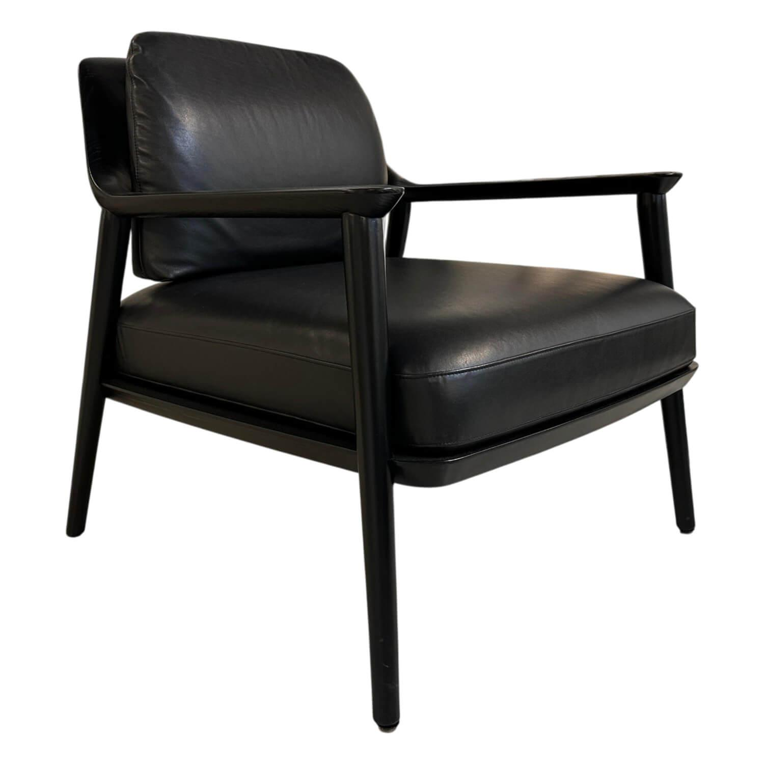 Bielefelder Werkstätten - Sessel Gatsby Leder Provence Schwarz mit Rückenkissen Gestell Esche Schwarz Gebeizt - 1
