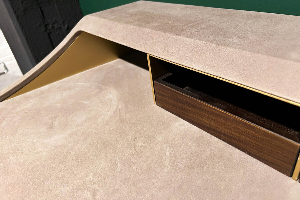 Baxter - Schreibtisch Yves Tischplatte MDF Leder Kashmir Hell Rose Gestell Messing Matt - 3