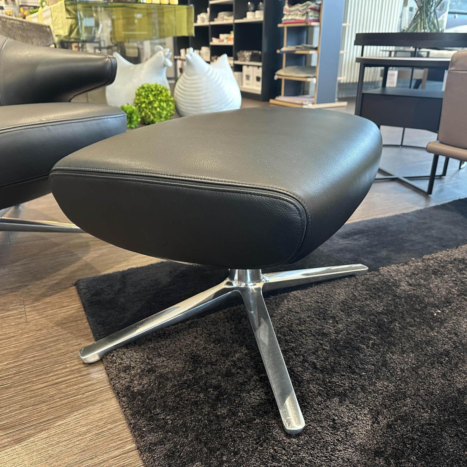 Poltrona Frau - Sessel Jay Lounge Leder SC 30-Africa Nero Schwarz Poliertes Aluminium mit Verstellung und Hocker - 6