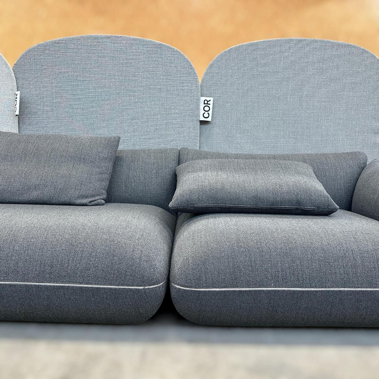 COR - Sofa Jalis Stoff 8182 Stahlgrau Mit Filzgleitern Inklusive 3 Rückenkissen - 5