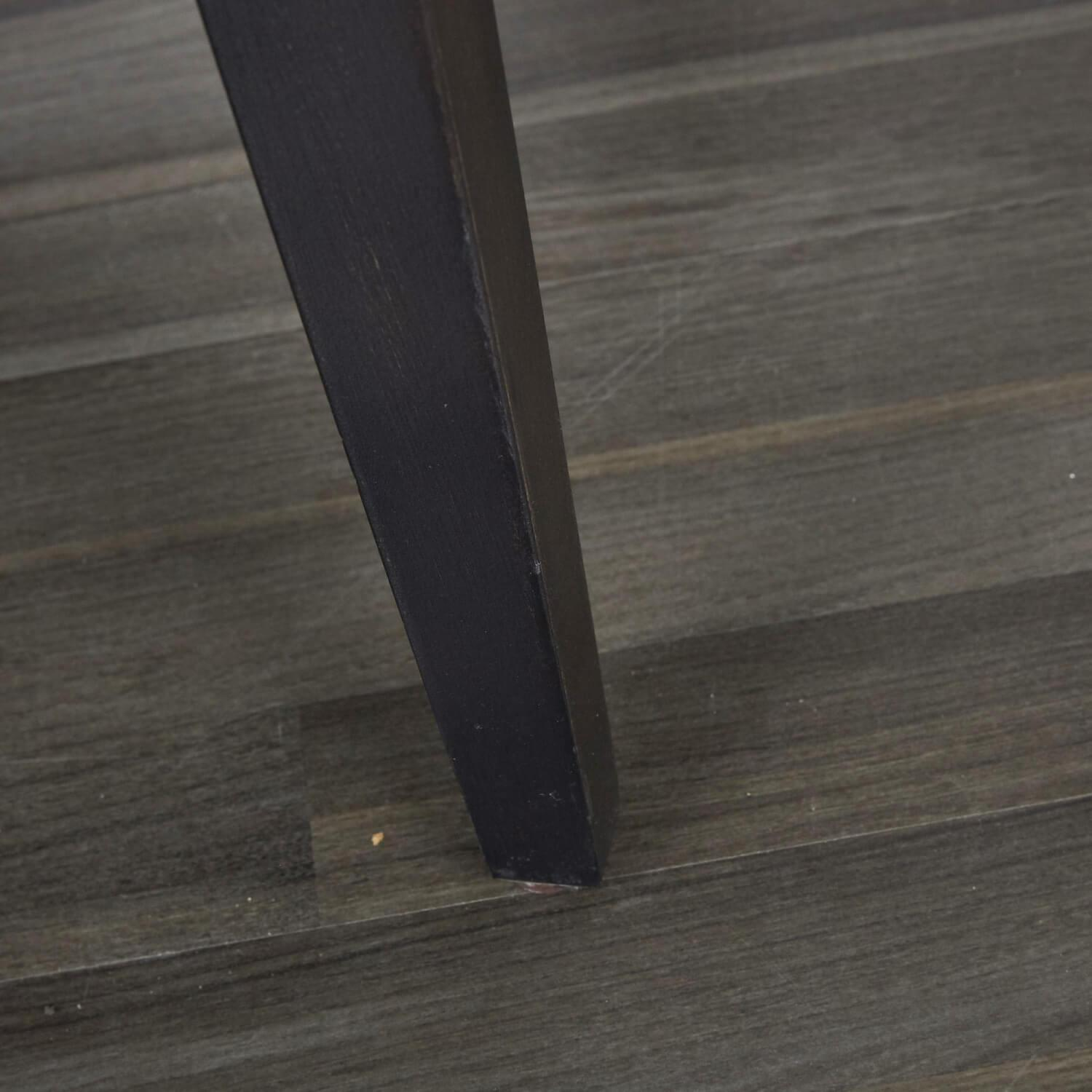 Sessel In Chesterfield Stil Musterstoff Weiß Mit Schwarzen Knöpfen Gestell Holz