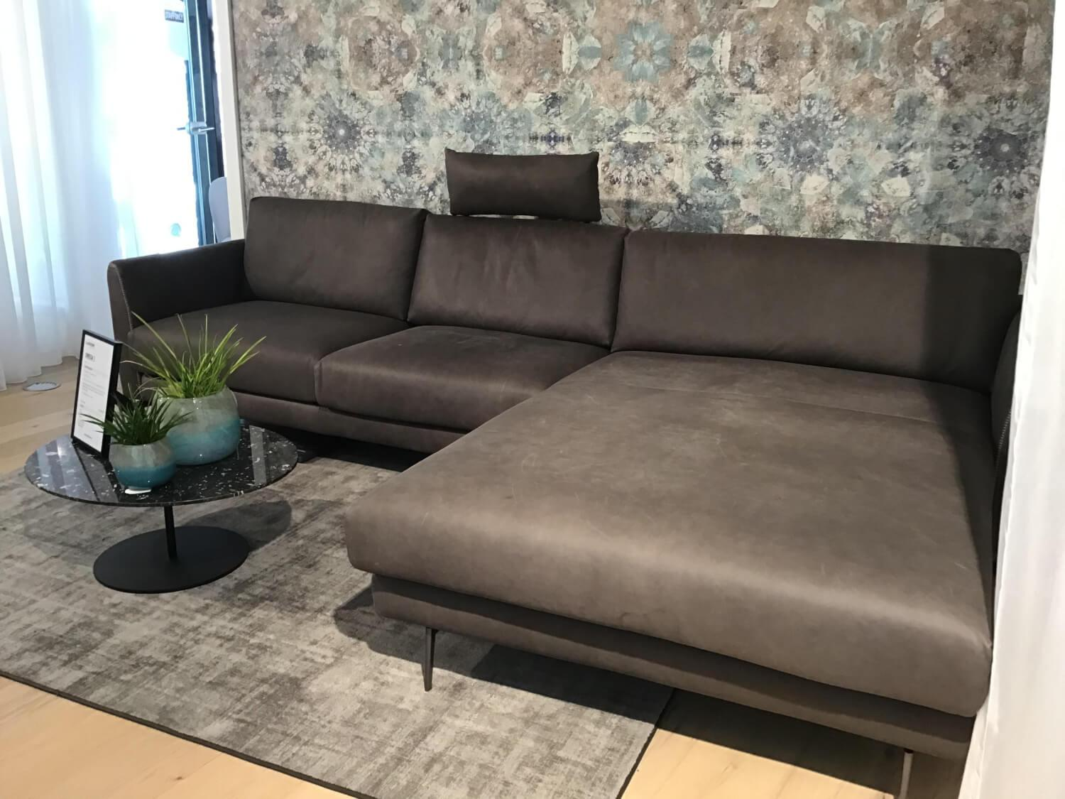 Koinor - Ecksofa Omega Leder C Revolution Dust Braun Winkelfuß Metall Bronze Lackiert Schwarz Inklusive Kopfstütze Und Kissen - 5