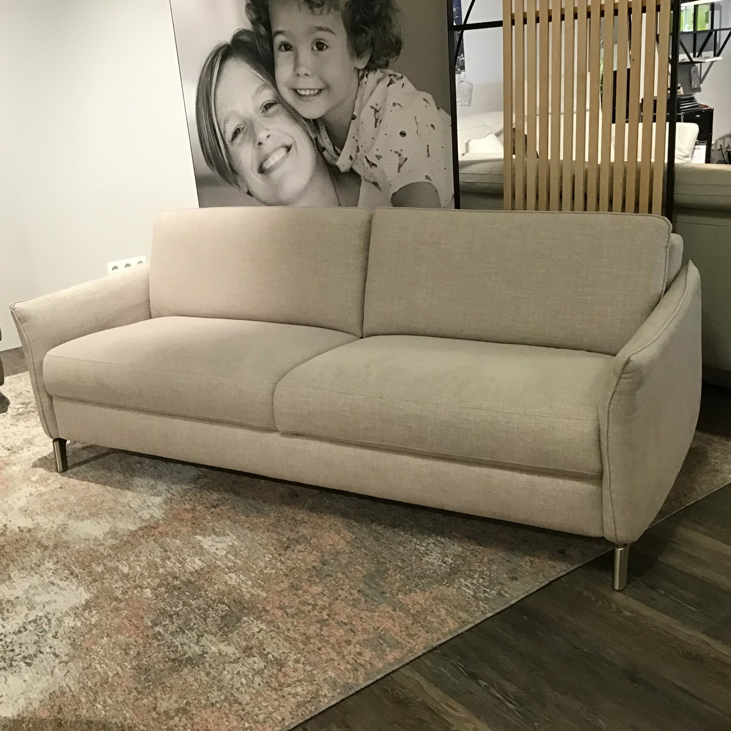 Rom - Sofa Adora Sofa Adora Stoff Escana Naturel Beige Füße Metall Gebürstet - 2