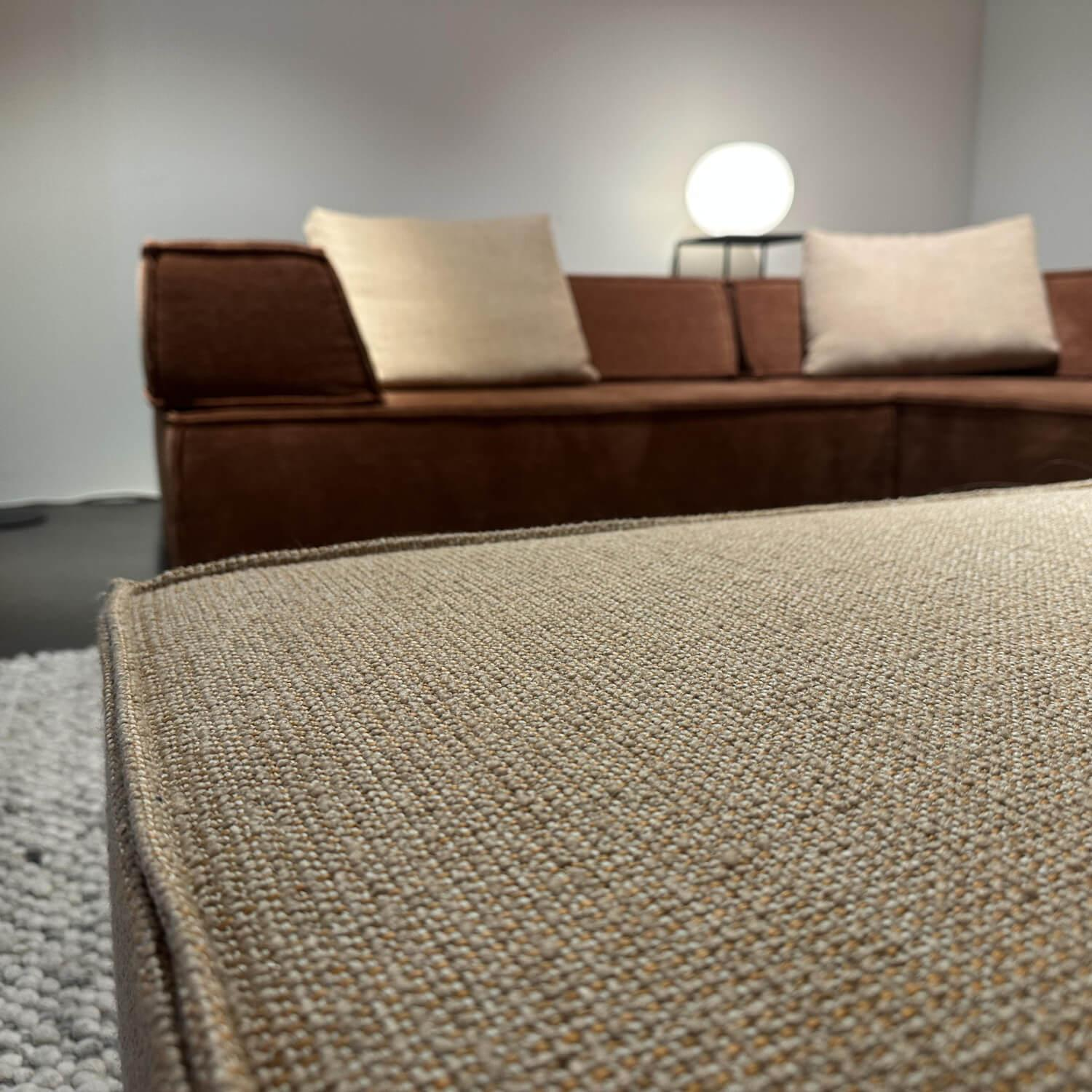 COR - Ecksofa Trio Stoff 8286 Aprikose 81865 Lachs mit Hocker und 2 Kissen - 3