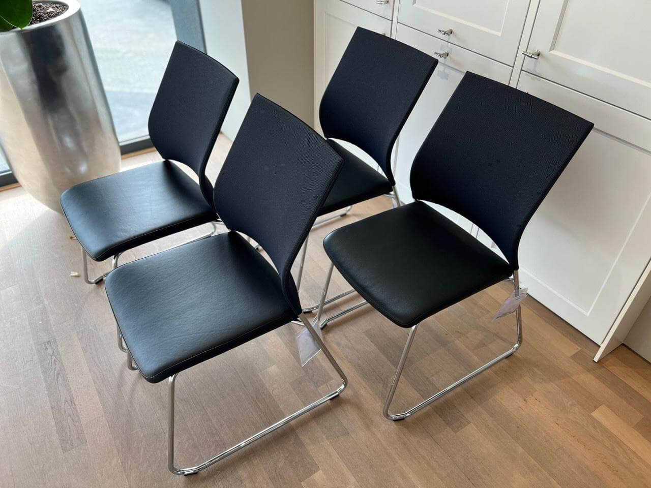 Bacher - 4er-Set Stuhl Bow Sitz Leder Schwarz Rücken Strickstoff Schwarz Anthrazit Gestell Chrom Hochglanz - 2