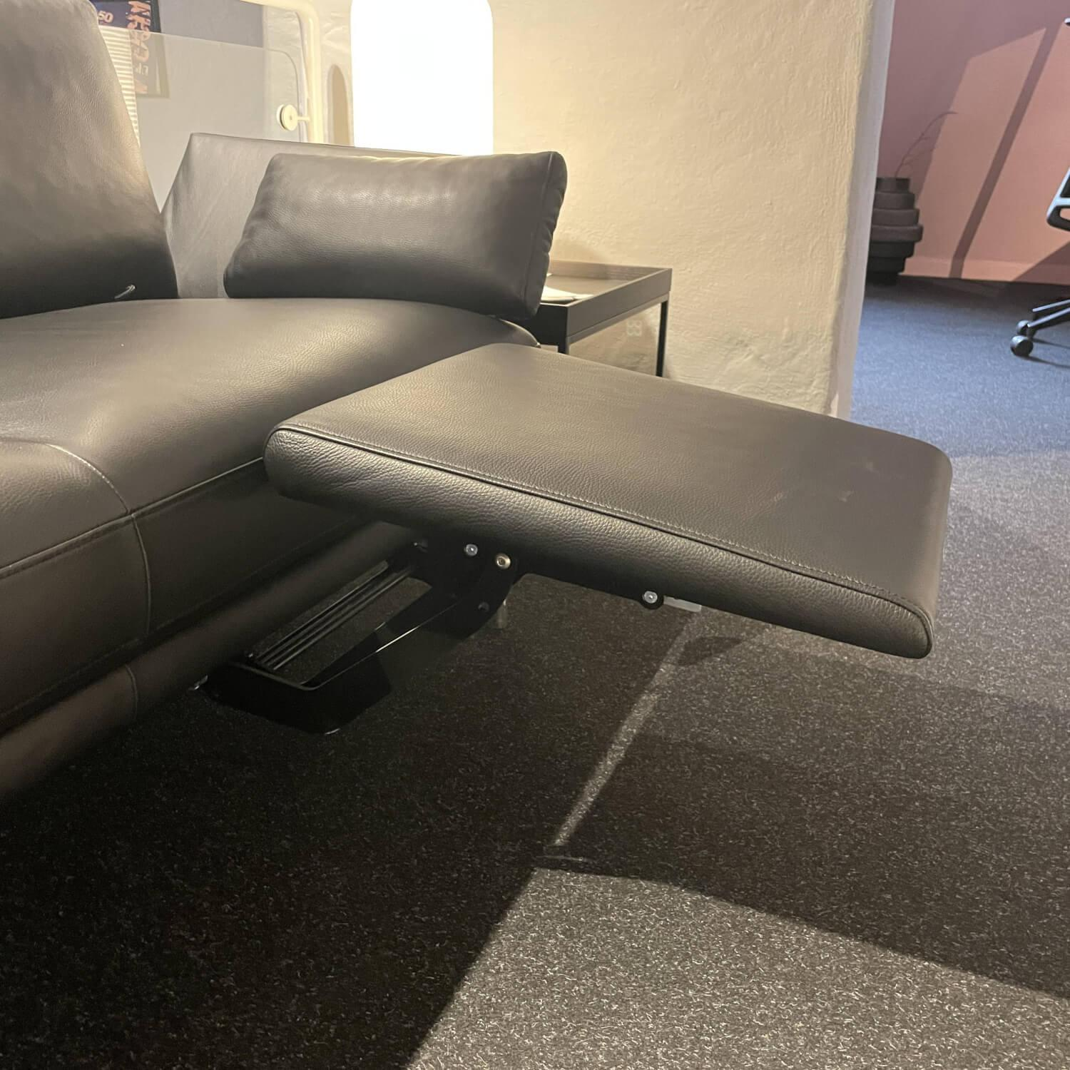 Sofa Frame Bezug Leder Sierra Schwarz Aluminiumfuß Poliert