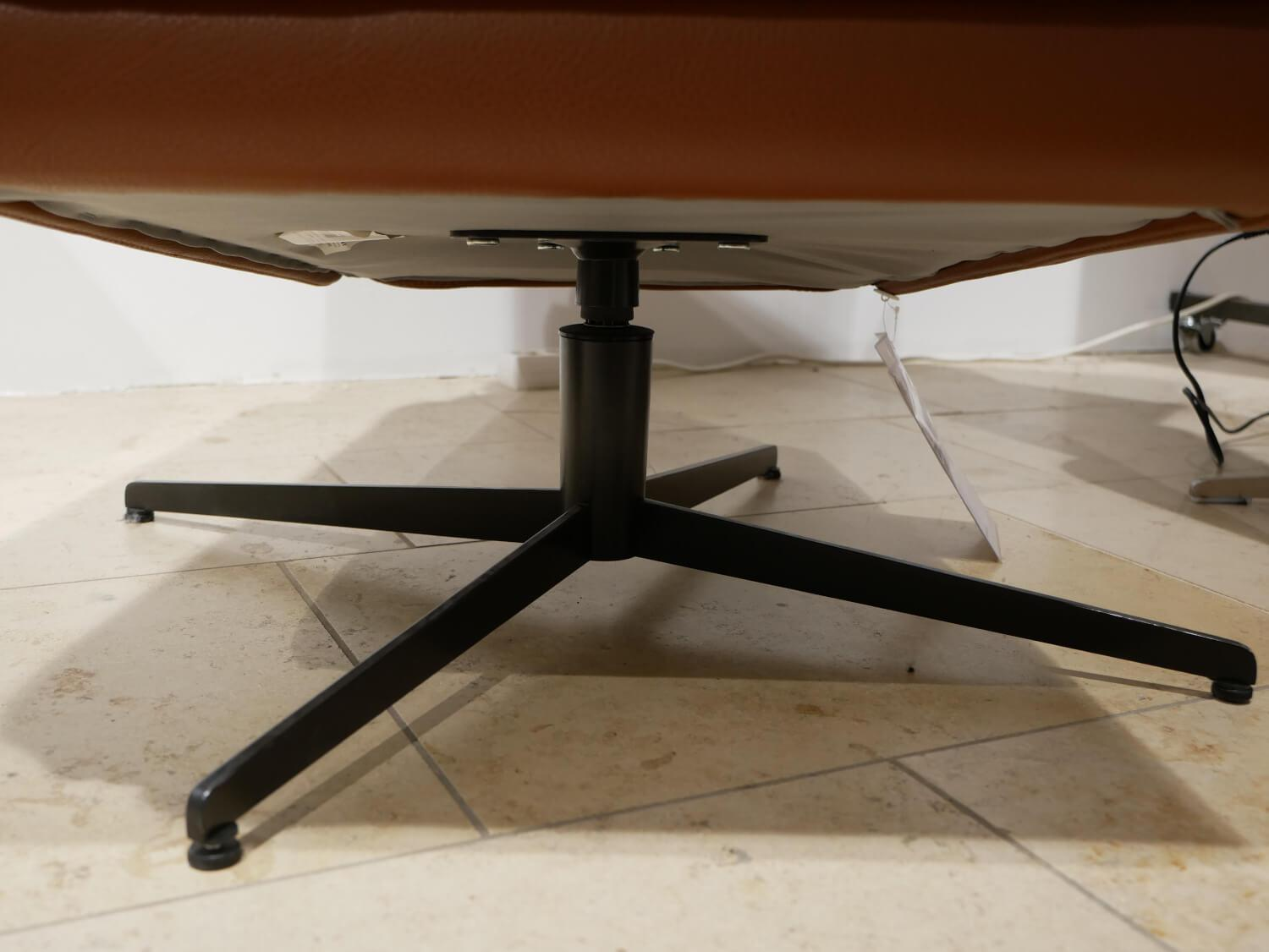 Raum.Freunde - Drehsessel Torge Leder Tuch 8 Cognac Braun Gestell Schwarz - 3