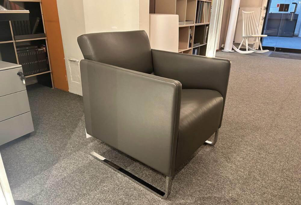 COR - Sessel Rawi Leder Semi 287 Grau Kufen Verchromt - 2