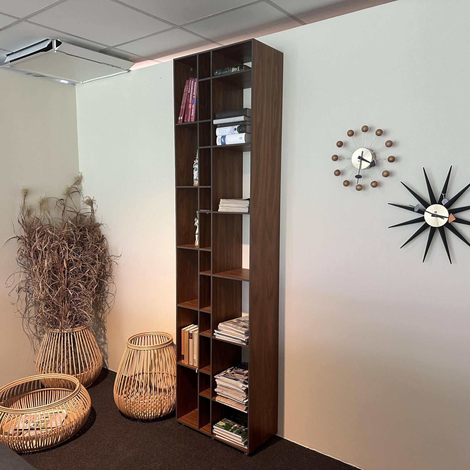Zeitraum - Regal Code 1 Amerikanischer Nussbaum Furniert MDF Anthrazit Kante Offen - 2