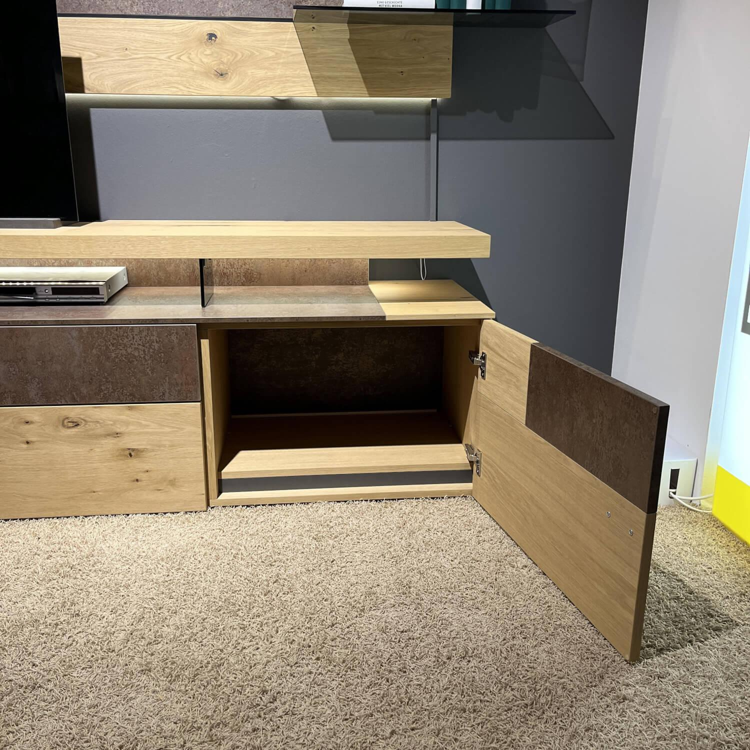 Gwinner - Wohnwand Mondo Cantato CN7 Balkeneiche Natur 2205 Akzent Rostoptik - 10