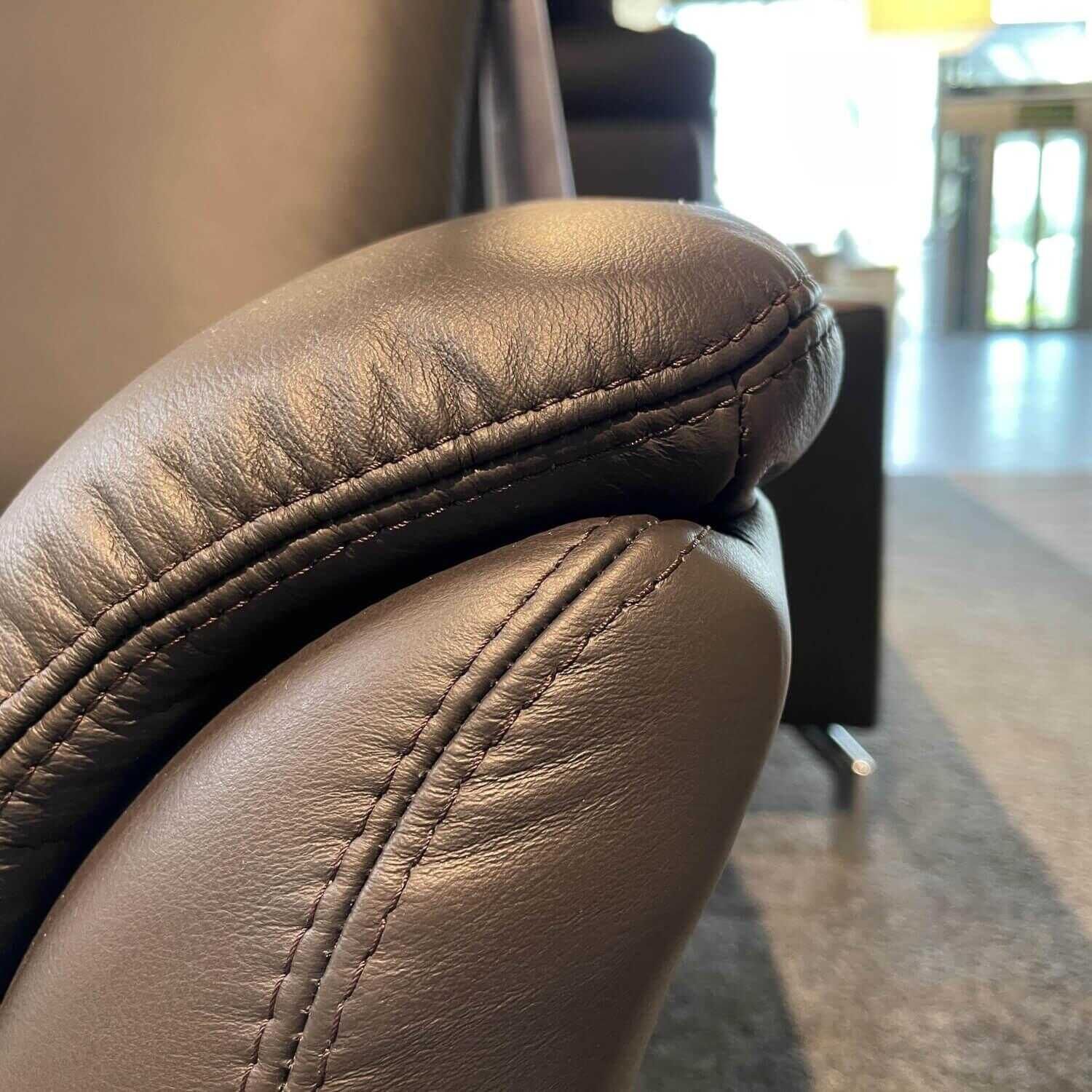 Arco - Sofa Volkach Schoko Leder Arcolife Natura Schoko Metallfuß M03 - 3