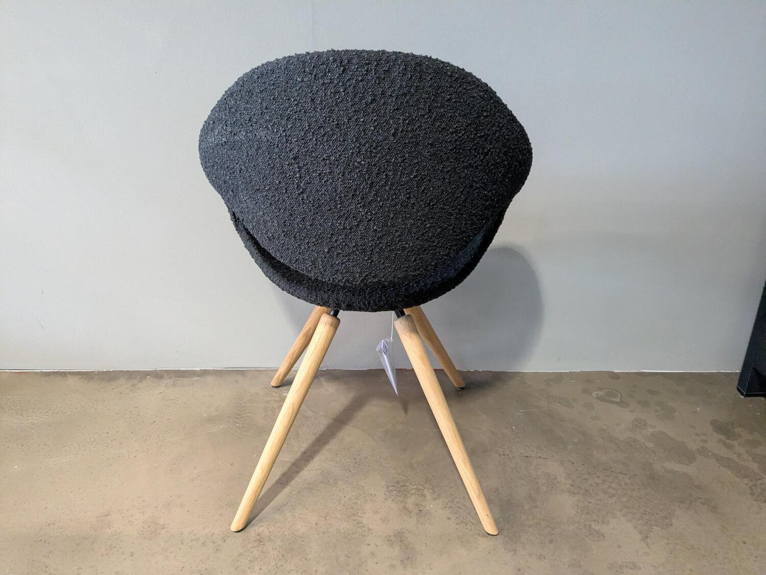 Tonon - Stuhl Moon Stoff Schwarz 6P9 Füße Holz - 6