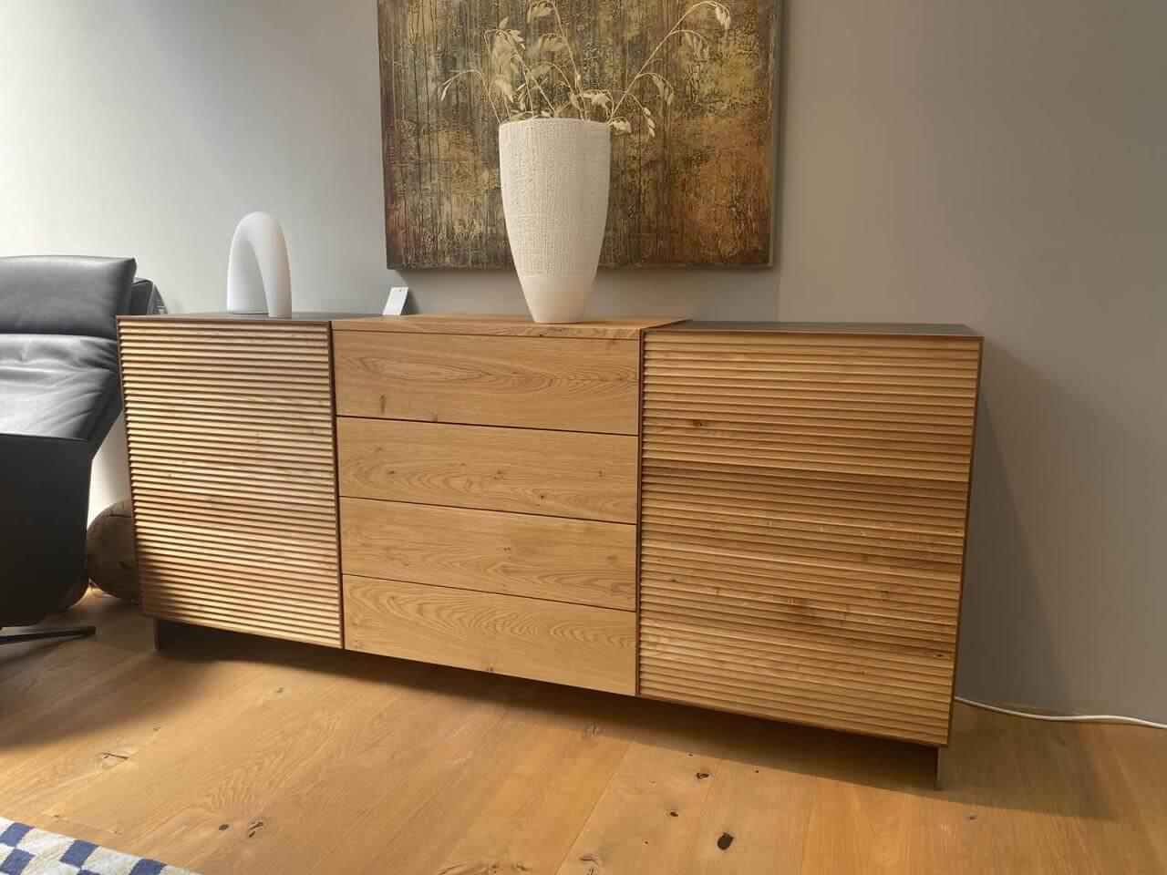 Scholtissek - Anrichte Tratum Knorrige Eiche Natur Geölt Und Glas Dunkelgrau Matt - 3