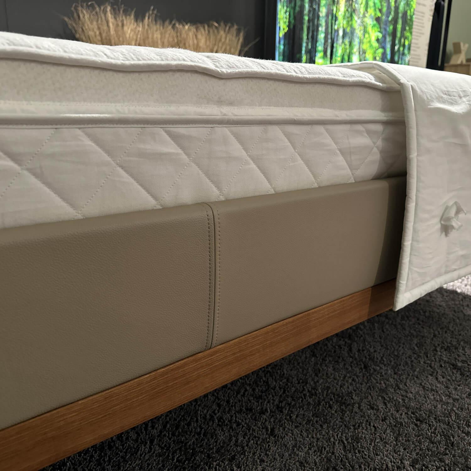 Team 7 - Bett Riletto Nussbaum Naturöl Seiten Leder Kiesel Beige Mit 2 Laden - 2