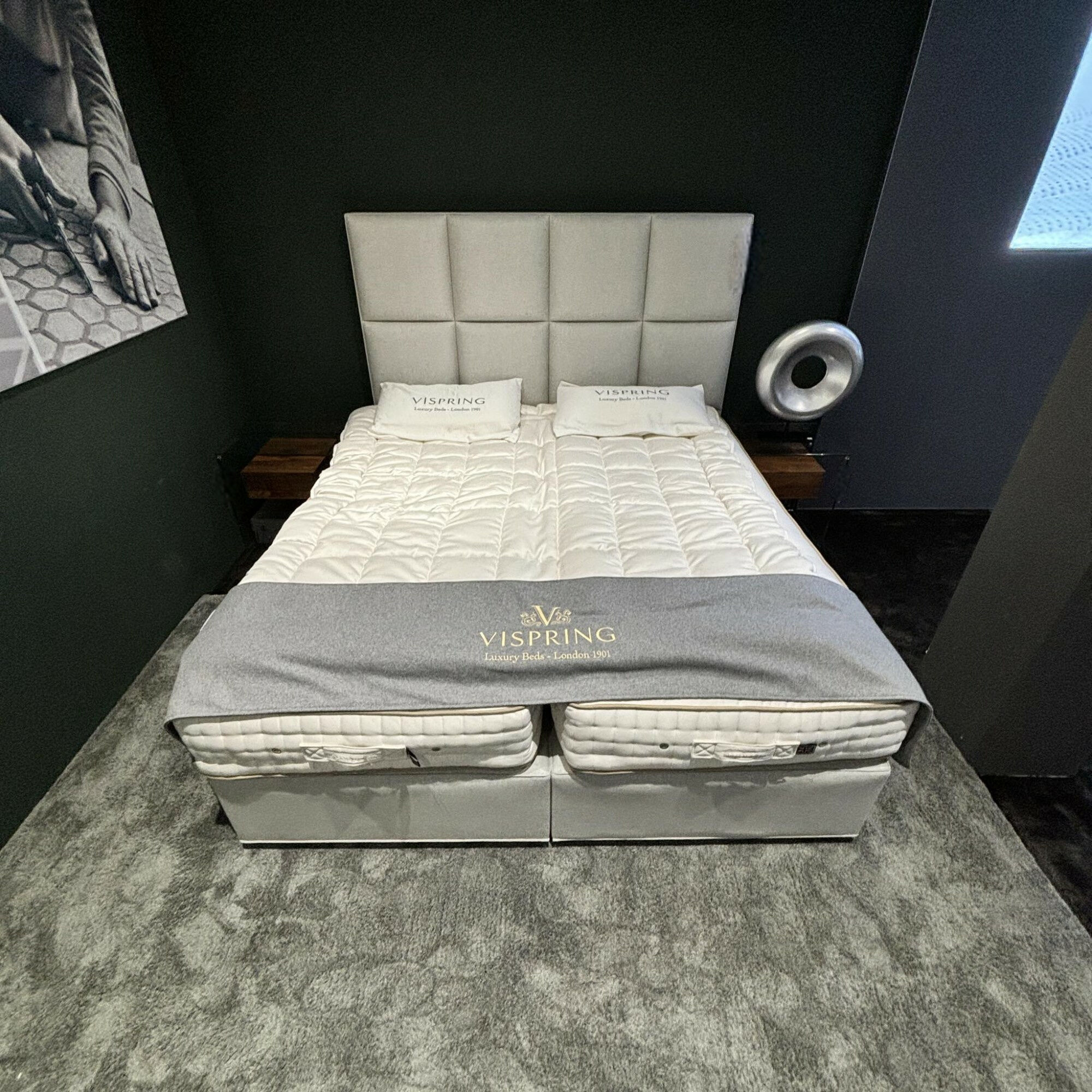 Vispring - Boxspringbett Vispring Marquess Superb Stoff 5056 Bronze Grau Inklusive 2 Matratzen - 3