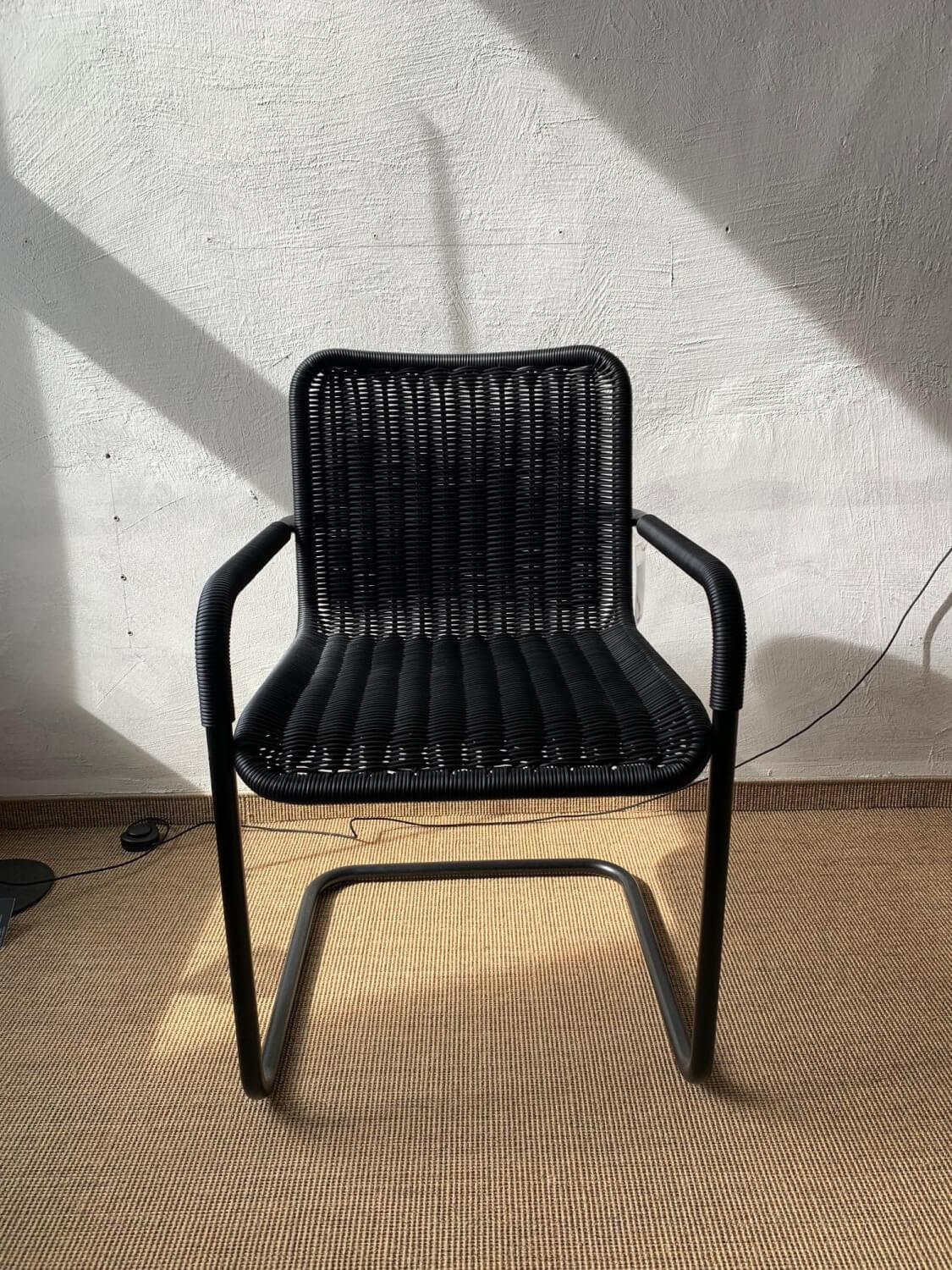 Tecta - Freischwinger Armlehnstuhl D41 Schwarz Stahlgestell Pulverbeschichtet - 2