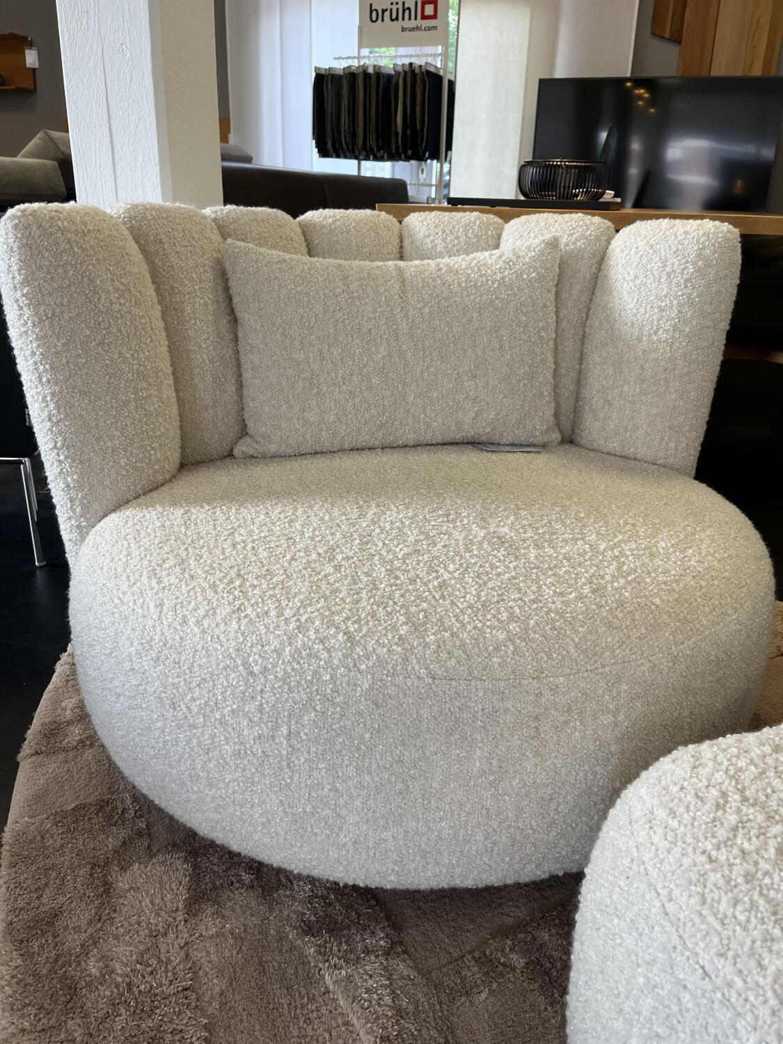 KFF - Sessel Gaia Divano Stoff JAB Collection Fluffy Creme 5-Stern Gestell Metall Schwarz Drehbar Inkl. Hocker Und Kissen - 4