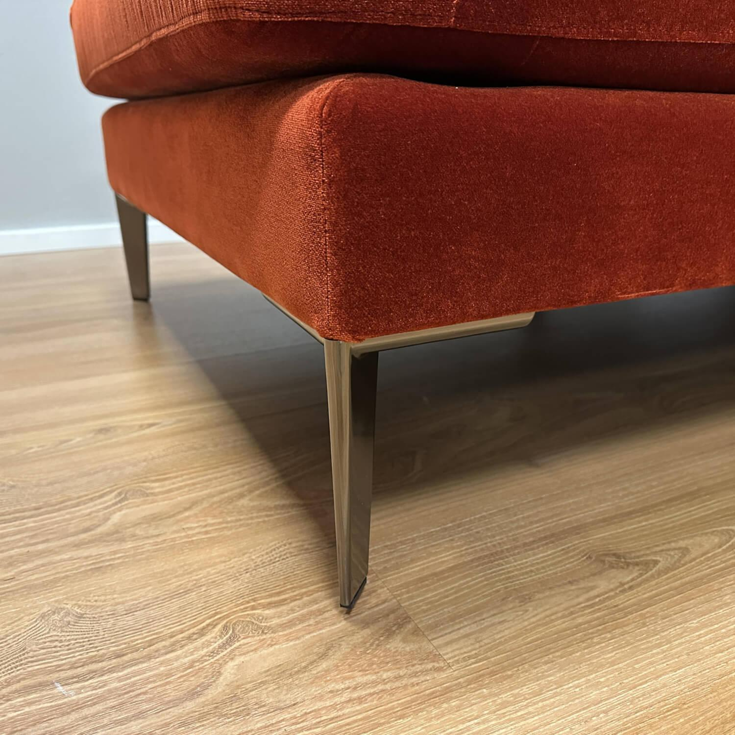 Eigene Herstellung - Ecksofa Living Rohleder Stoff Cloud 18 Rot Gesteppt Füße Metall Schwarz Mit Klappbaren Armlehnen - 5