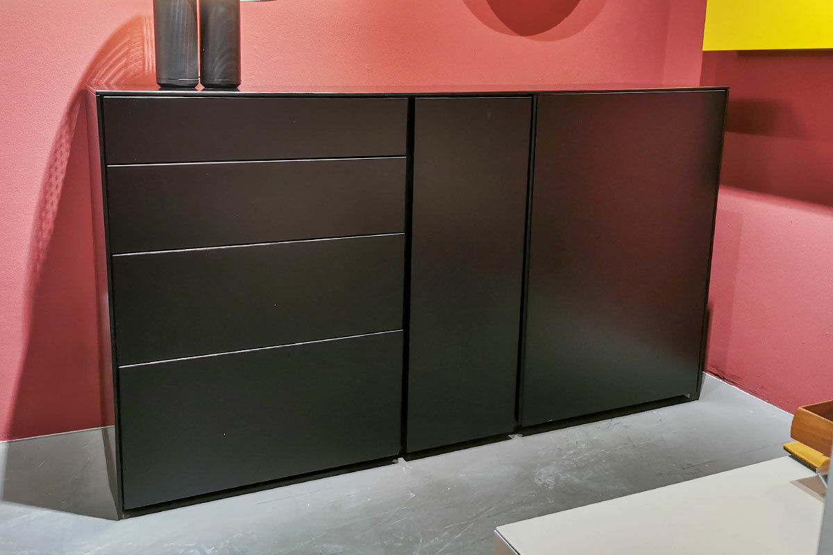 Schönbuch - Sideboard Stripes MDF Schwarz Lackiert Inklusive Schuhböden Lochblech - 3