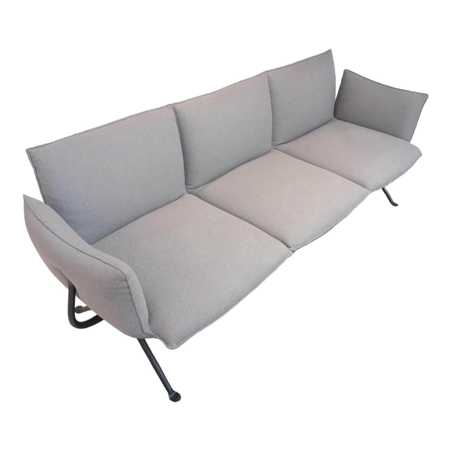 Magis - Sofa Officina Bezug Stoff Torri Lana Rico 130 Grau Gestell Schmiedeeisen Schwarz Lackiert Ohne Couchtisch - 1