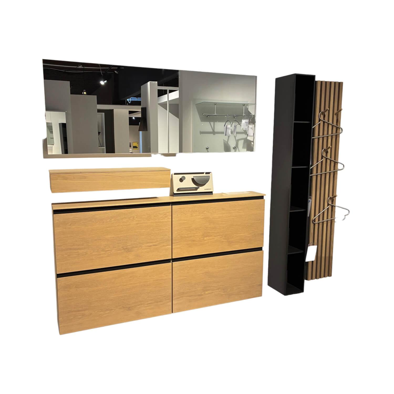 Sudbrock - Garderobe Tando Eiche Furniert 127 Milk Lack Matt 436 Cosmos Schwarz Mit Lamellenpaneel Und Beleuchtung - 1