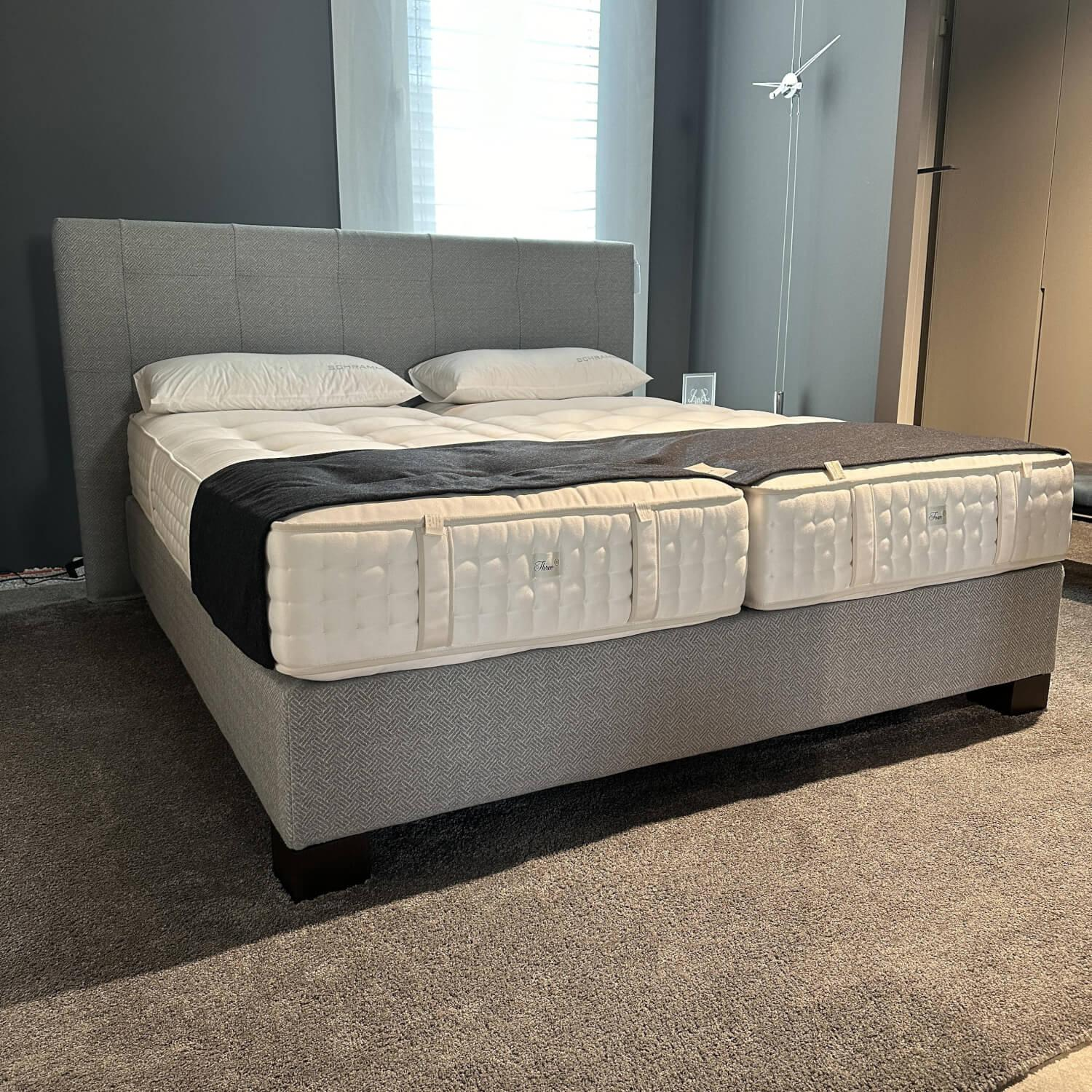 Schramm - Polsterbett Basis Bezug Stoff Luna 1870 Platin Grau Füße Quadratsich Eiche Schwarz Inklusive Matratzen - 7