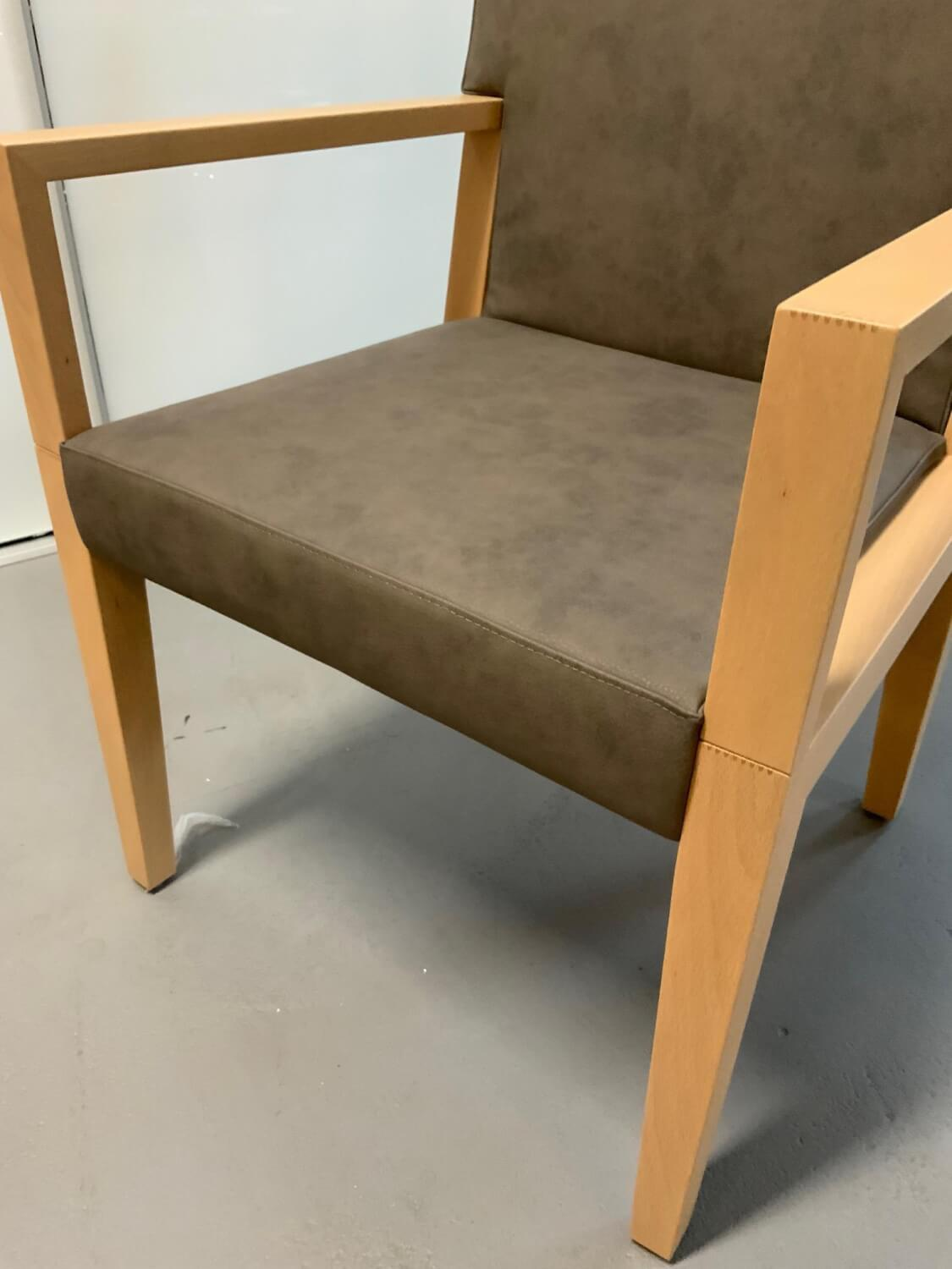 Tonon - 5er Set Stuhl Euthalia Leder 4 Eco W08 Braun Gestell Buche Wasserbeize Und Lackiert Fußstütze Edelstahl - 3