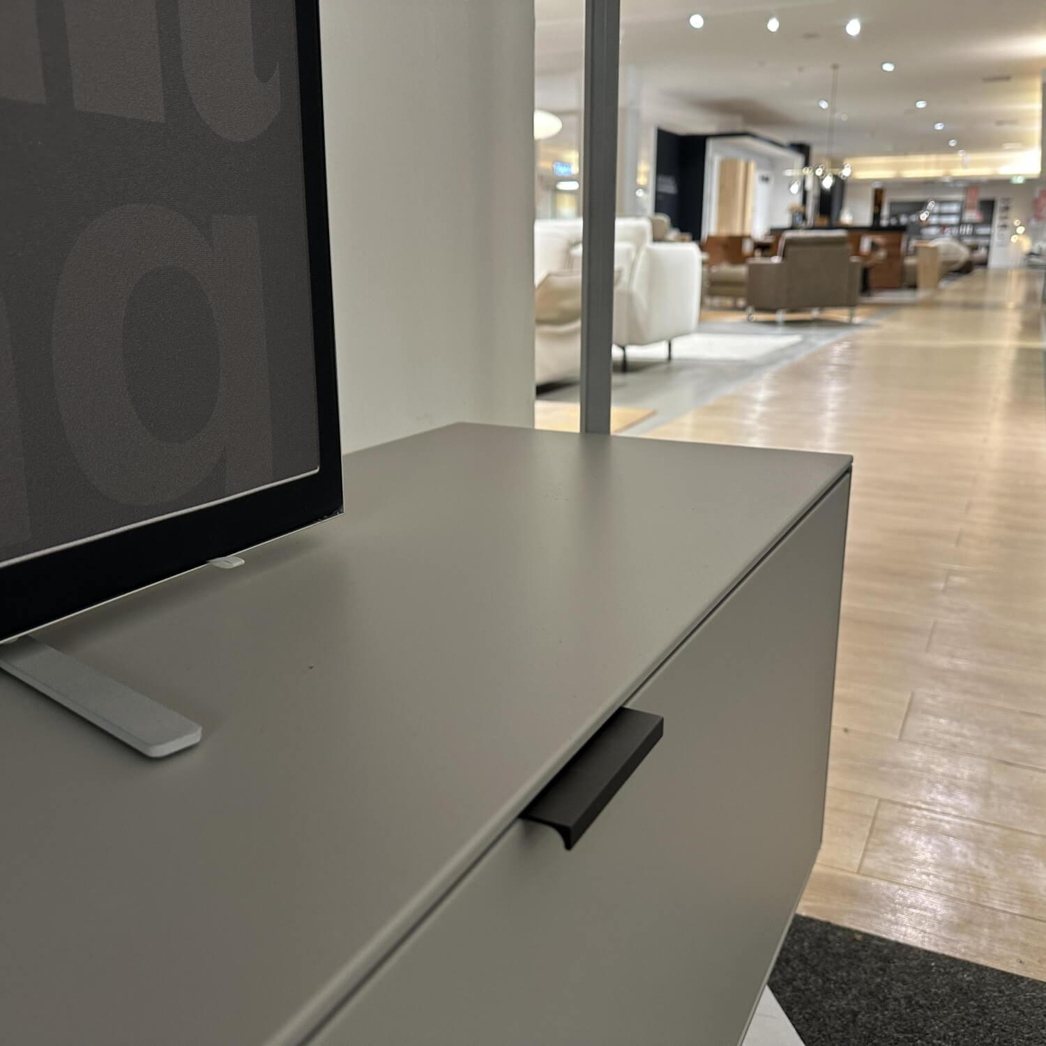 Wöstmann - Wohnwand WM 2380 Lack Samtgrau Holz Balkeneiche Und Wildeiche Massiv Mit Beleuchtung - 8