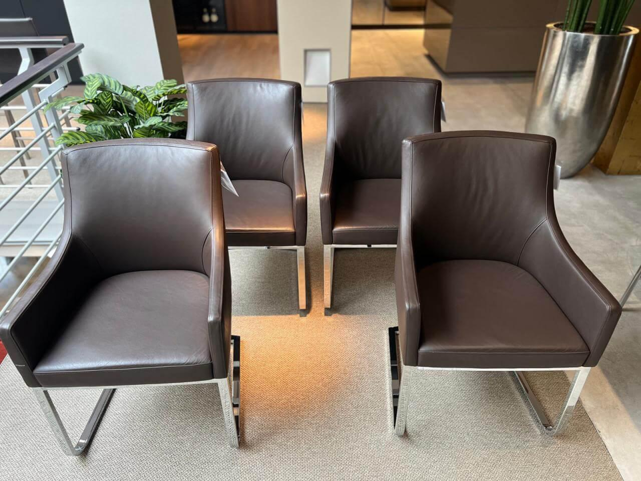 Bielefelder Werkstätten - 4er Set Armlehnstuhl Leona Leder Prestige Dunkelbraun Untergestell Chrom Glänzend - 4