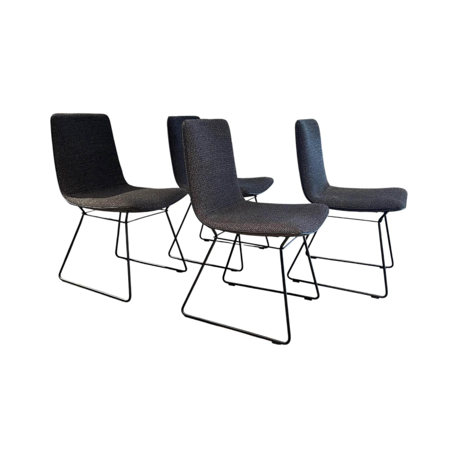 Freifrau - 4er Set Stuhl Amelie Stoff Sahco Safire 0002 Grau Schwarz Drahtgestell Tiefschwarz - 1