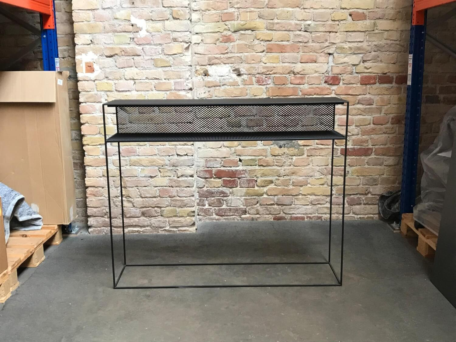 Zeus - Sideboard Konsole Tristano Streckmetall Epoxylackiert Gestell Vierkantstahlrohr - 3